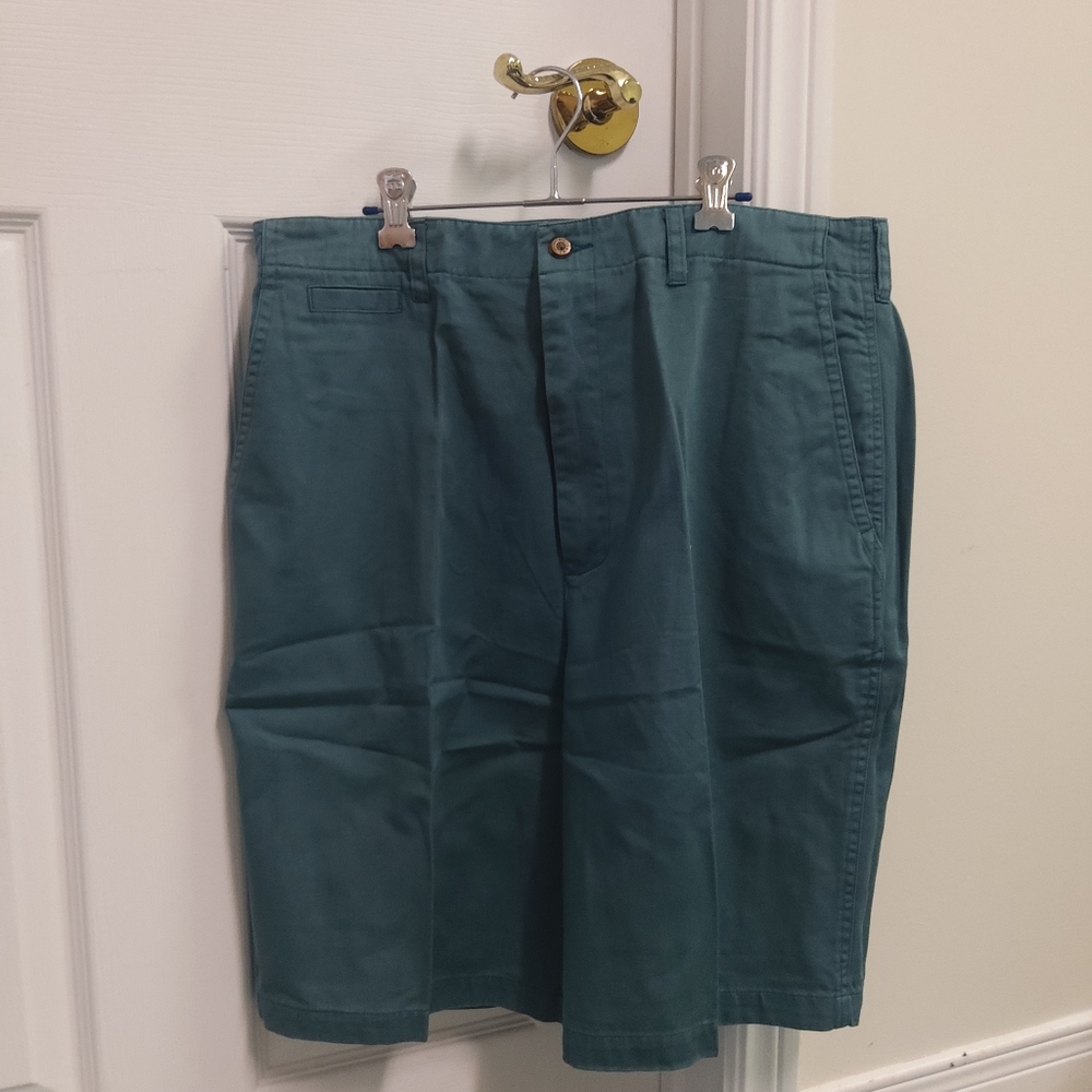 💛 3/$35 Tabi green shorts
